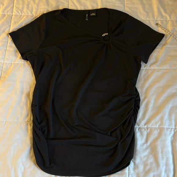 NWOT, New Directions, PXL, Black cute stylist top that’s goes with everything. - Picture 1 of 4